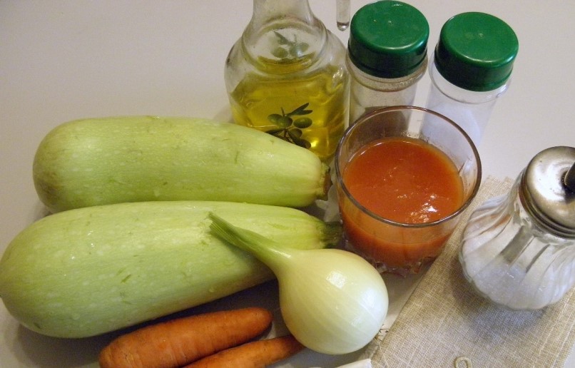 Кабачковая икра с луком и морковью