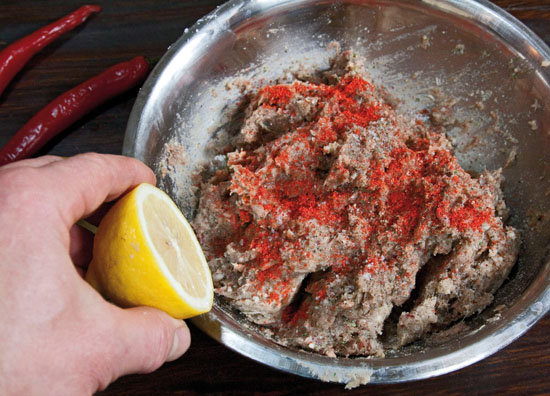 Люля-кебаб из свинины и говядины на мангале