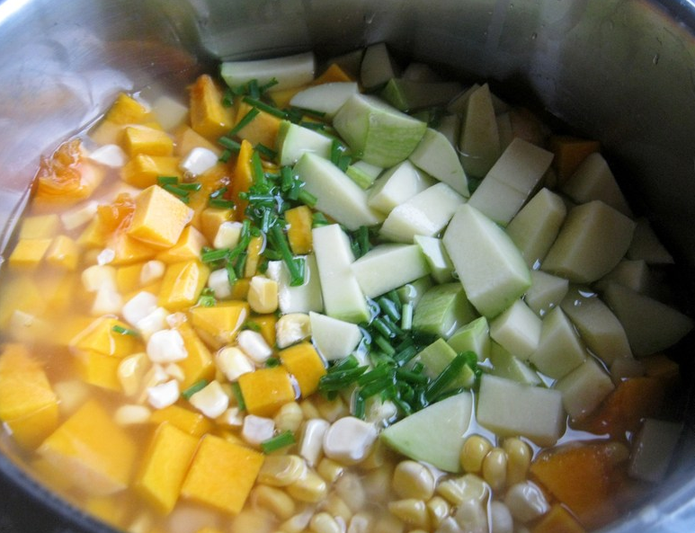 Суп-пюре из тыквы и кабачка