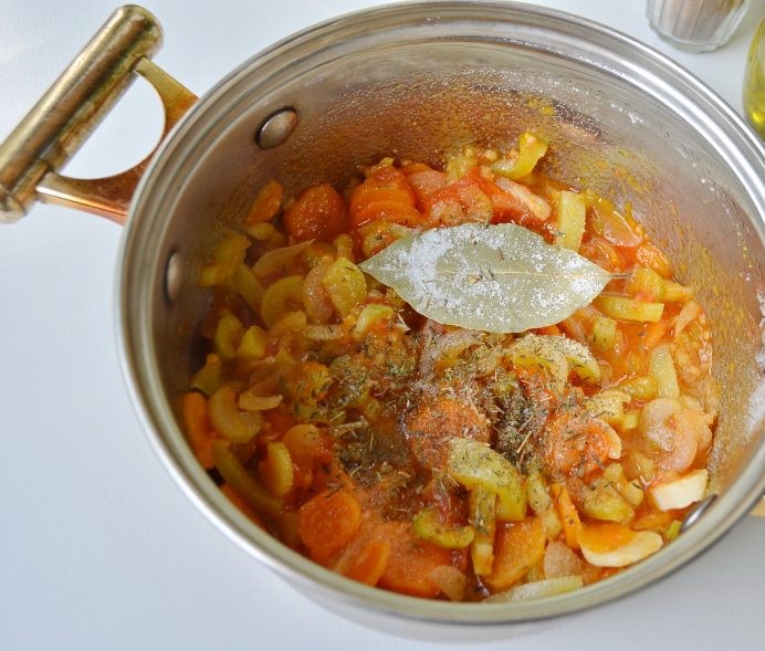 Итальянский суп с чечевицей