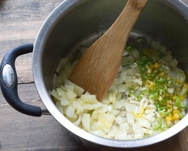 Суп с креветками и кукурузой