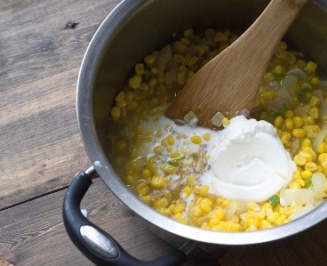 Суп с креветками и кукурузой