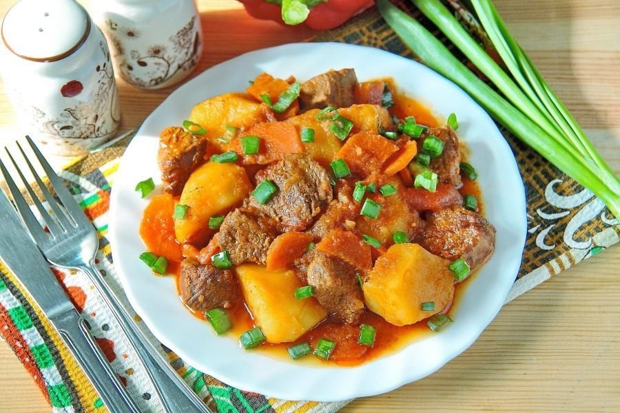 Жаркое с картошкой и мясом рецепт фото пошагово