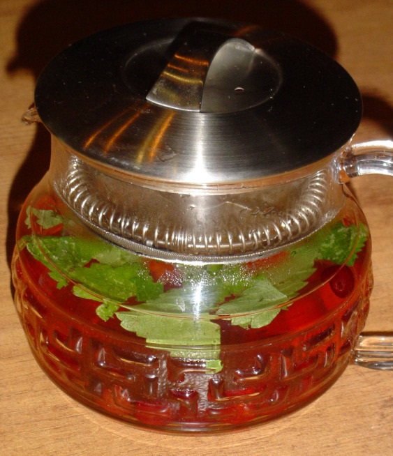 Чай с клюквой и мелиссой