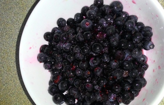 Черничный смузи с бананом