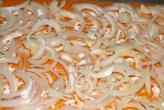 Салат с вялеными томатами и курицей