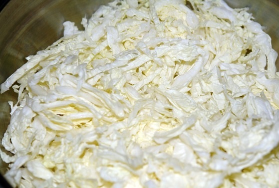Салат с вялеными томатами и курицей