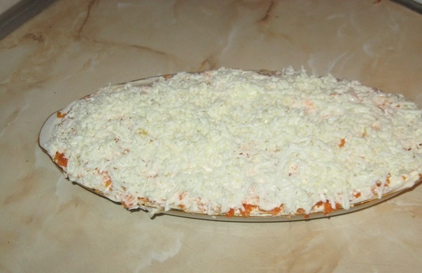 Салат мимоза с горбушей