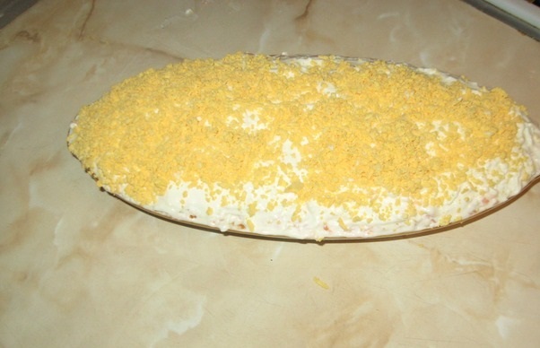 Салат мимоза с горбушей