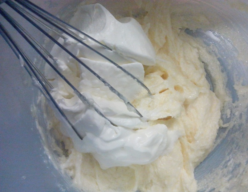 Кокосовый кекс на сметане