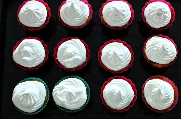 Корзиночки с меренгой