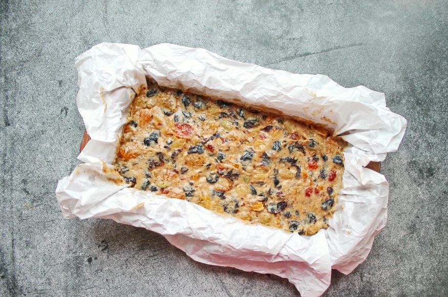 Пряный кекс с сухофруктами