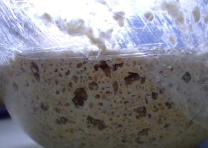 Пшенично-ржаной хлеб с семечками на закваске