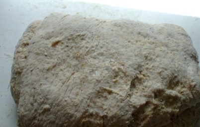 Пшенично-ржаной хлеб с семечками на закваске