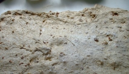 Пшенично-ржаной хлеб с семечками на закваске