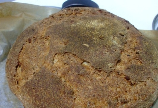 Пшенично-ржаной хлеб с семечками на закваске