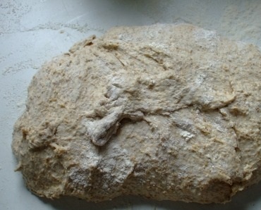 Пшенично-ржаной хлеб с семечками на закваске