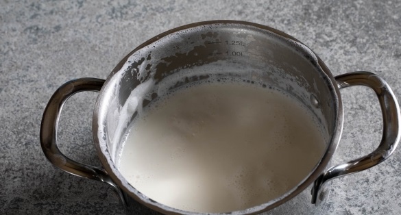 Горячий шоколад со сливками