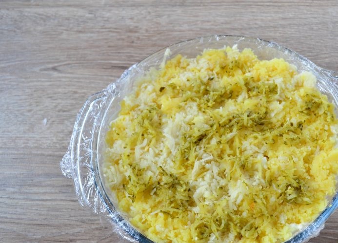 Салат Грибная полянка с шампиньонами и курицей
