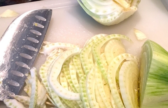 Салат с фенхелем и рукколой