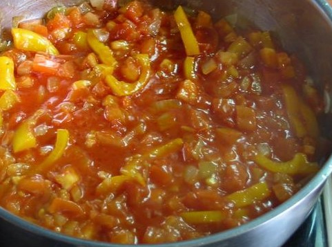 Суп с фасолью и перцем болгарским