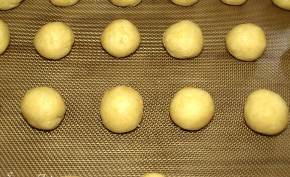 Сырные печенья в духовке
