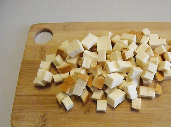 Салат из курицы и грибов шампиньонов