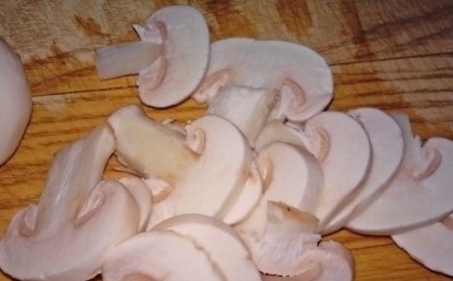 Вегетарианская солянка с грибами