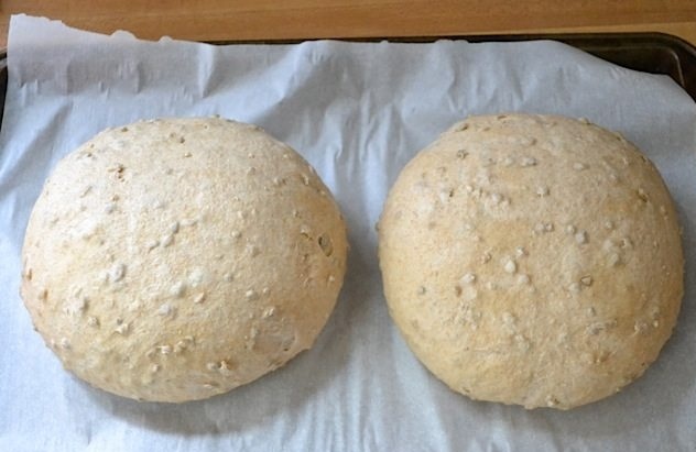 Хлеб с семечками