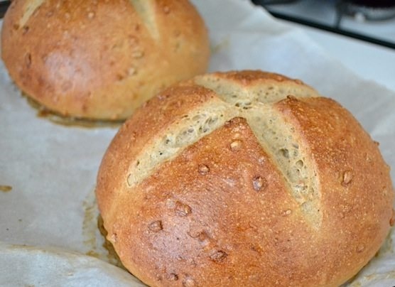 Хлеб с семечками