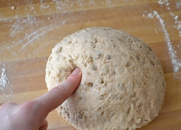 Хлеб с семечками