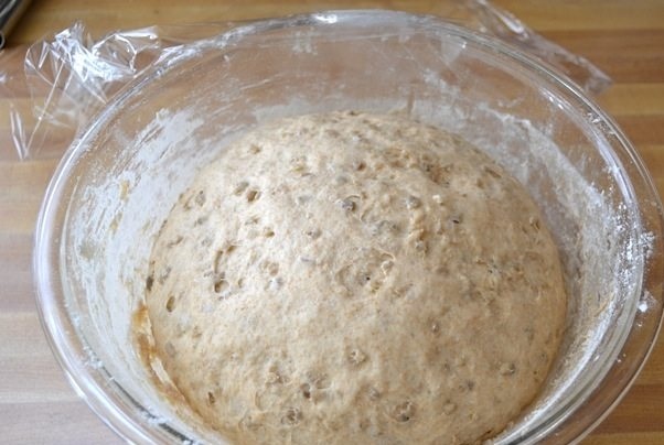 Хлеб с семечками