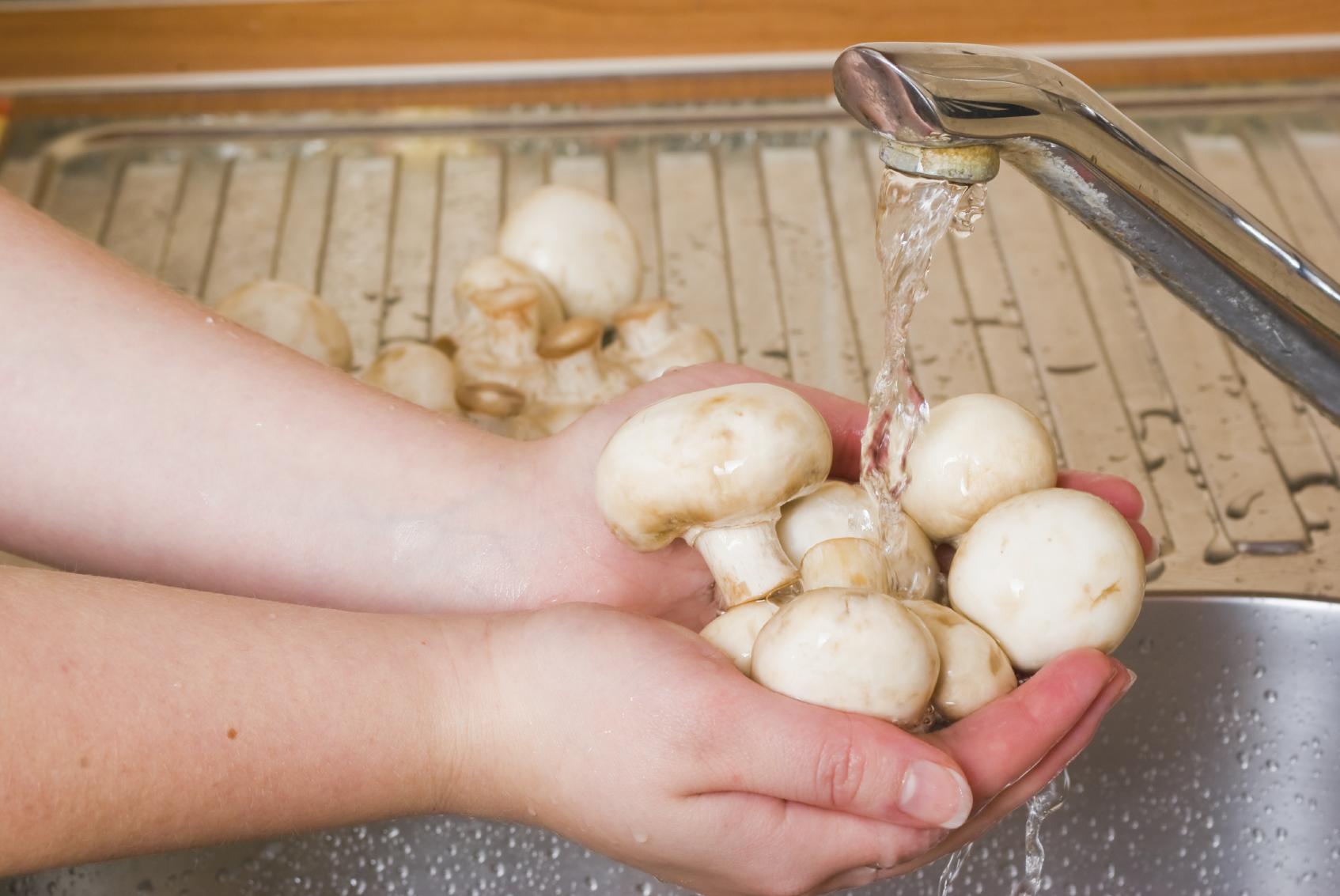 как мыть грибы