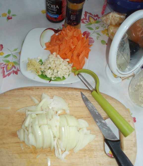 рисовая лапша с креветками и курицей рецепт