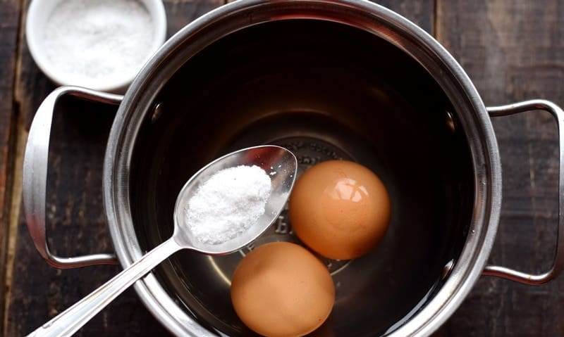 сколько по времени варить яйца в мешочек